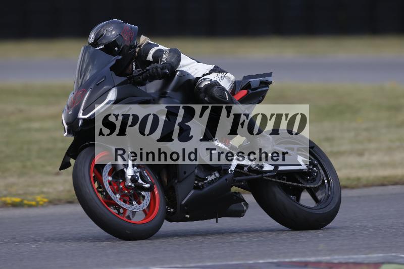 /17 27.05.2026  FREERIDE TRAINING ADR/Gruppe B/58
